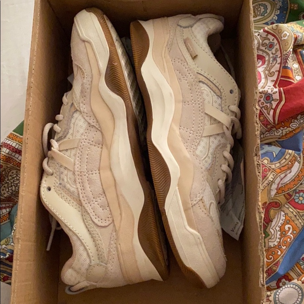 Brand new Vans Varix WC